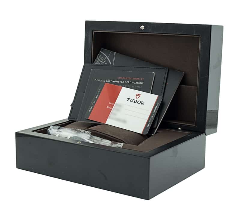 Tudor Black Bay M79230N-0009